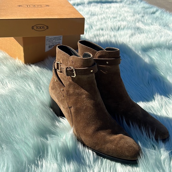 FINAL PRICE!! ⬇️📉 TOD’S studded bootie - SIZE 39 - Picture 6 of 9